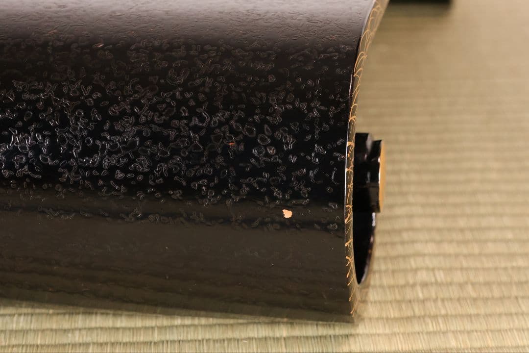 木製 漆塗 巻足 平卓 金蒔絵 丸菊 桐唐草 黒塗 漆芸 花台【MB106】