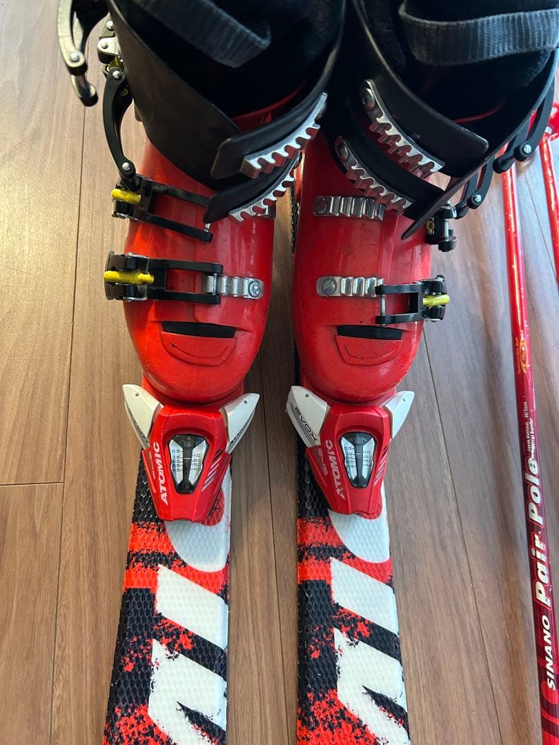 ATOMIC スキーセット ブーツとポール付き