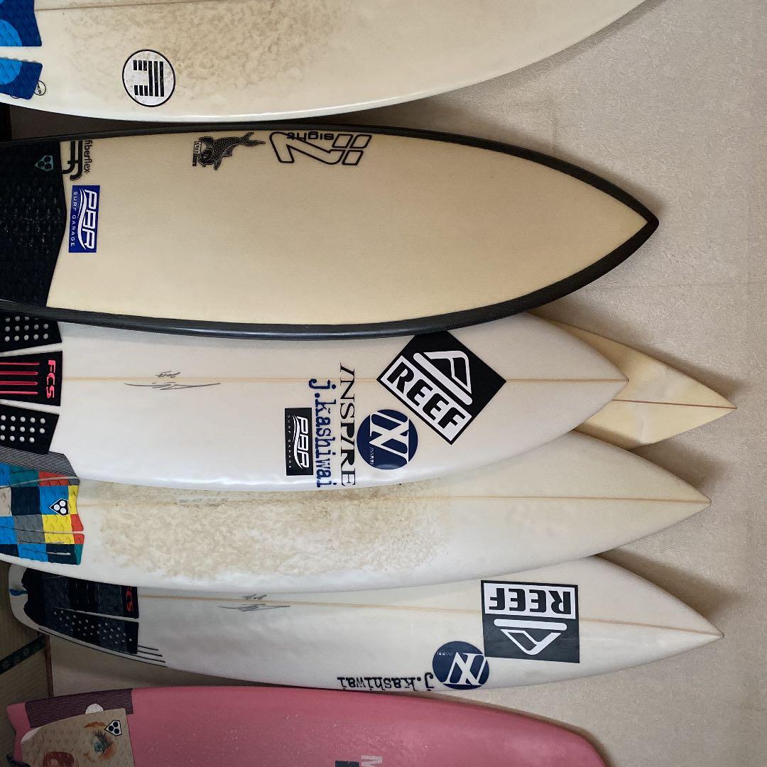 インサイトサーフボード、マットペンシェイプ、ファイバーフレックスtwin。