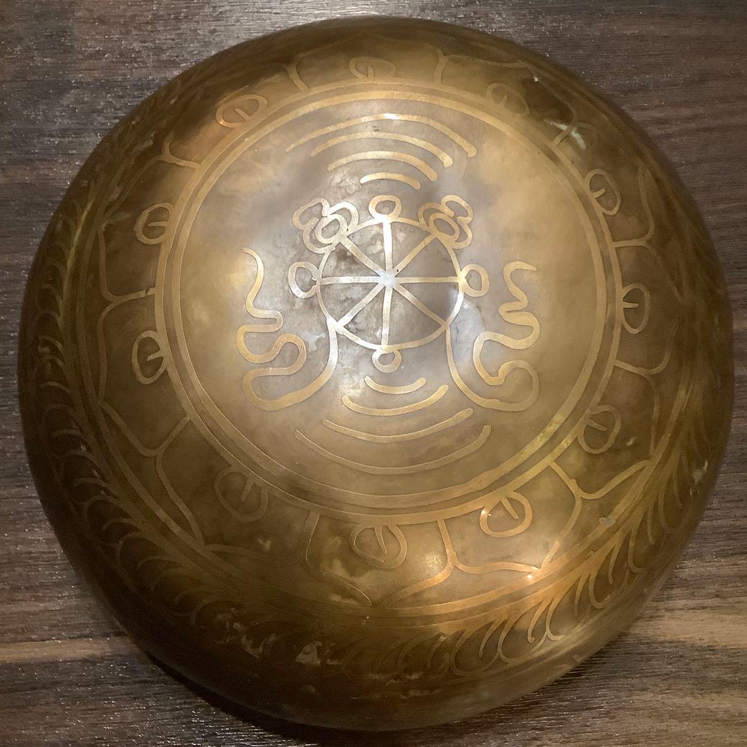 No17 チベット産 シンギングボウル 新品 チベタンボウル 21.5cmＡＵＭ