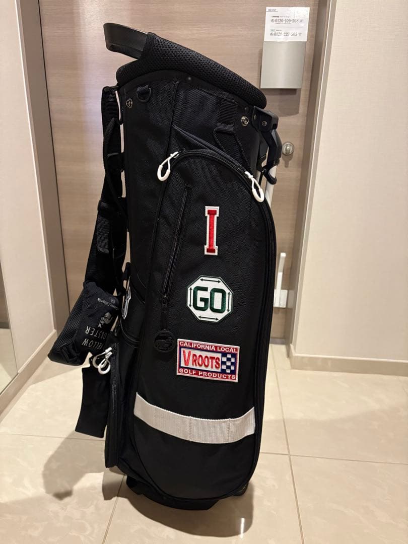 スタンドゴルフバッグ ブラック　イエローロブスター