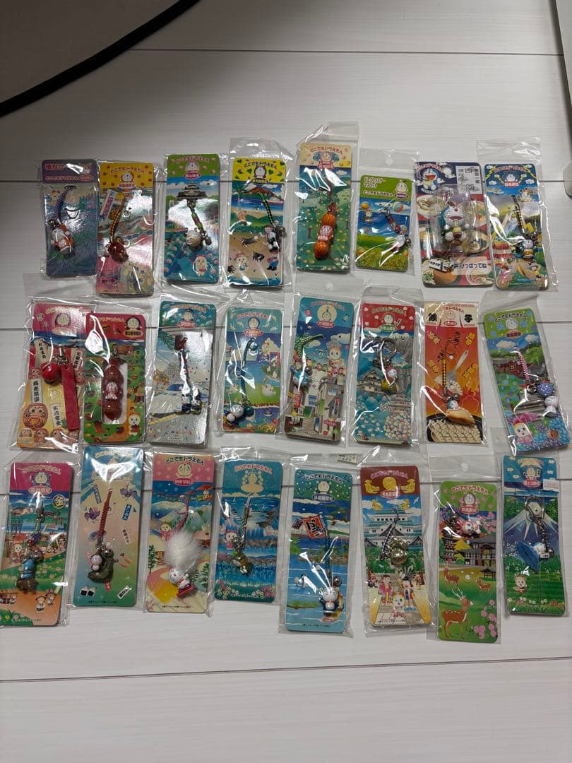 ドラえもん　ご当地　ストラップ　キーホルダー などまとめ売り