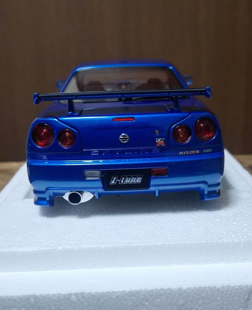 オートアート　ニスモ　スカイライン　GT-R ミニカー　1/18