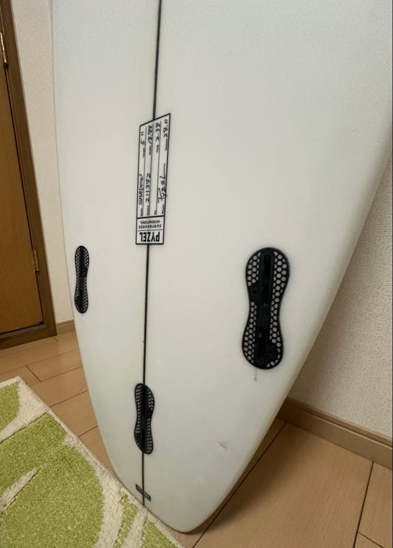 PYZEL SHADOW 5'11\" ショートボード