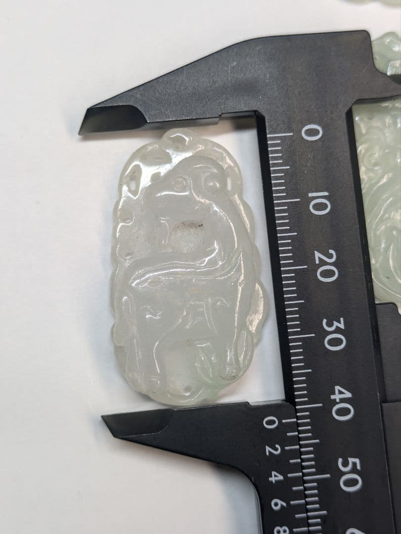 翡翠　ペンダントトップ　骨董　古玩　水晶　お守り　御守り　彫刻　玉石