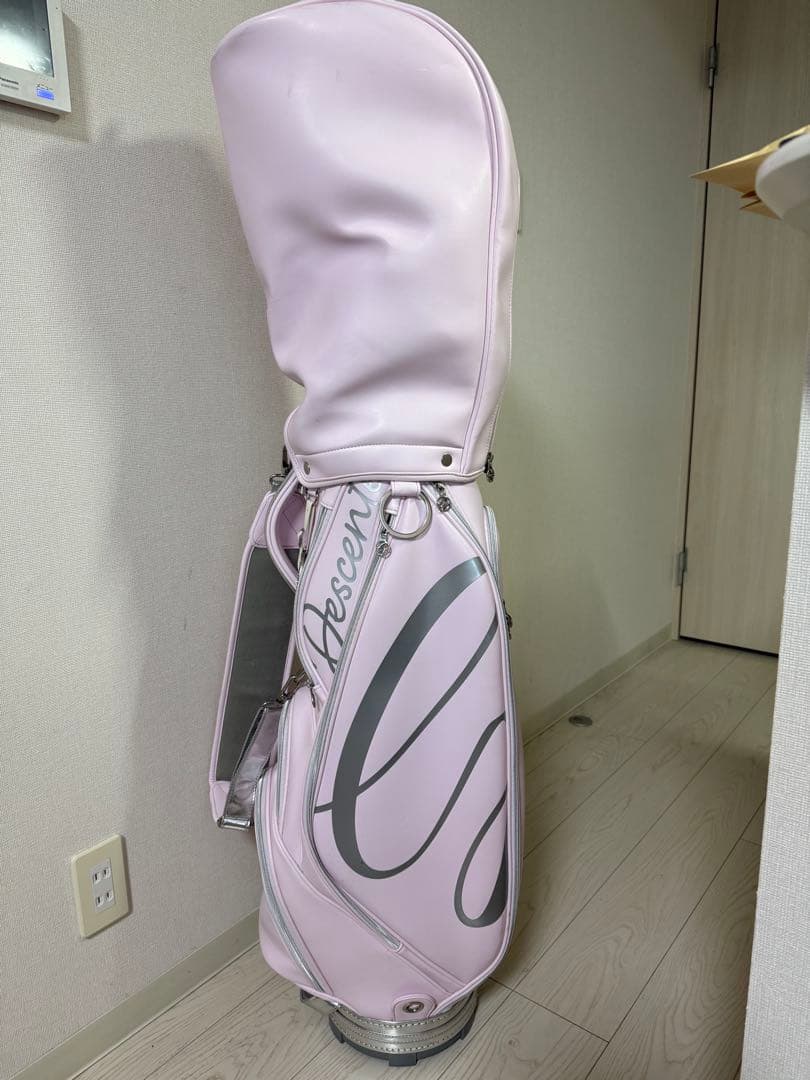 【1度使用のみ】デサントゴルフ LUXE キャディバッグ ピンク