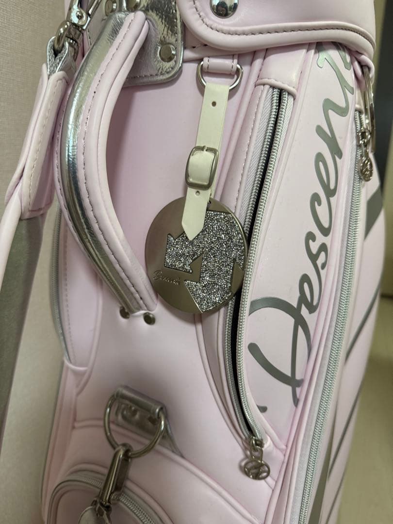 【1度使用のみ】デサントゴルフ LUXE キャディバッグ ピンク