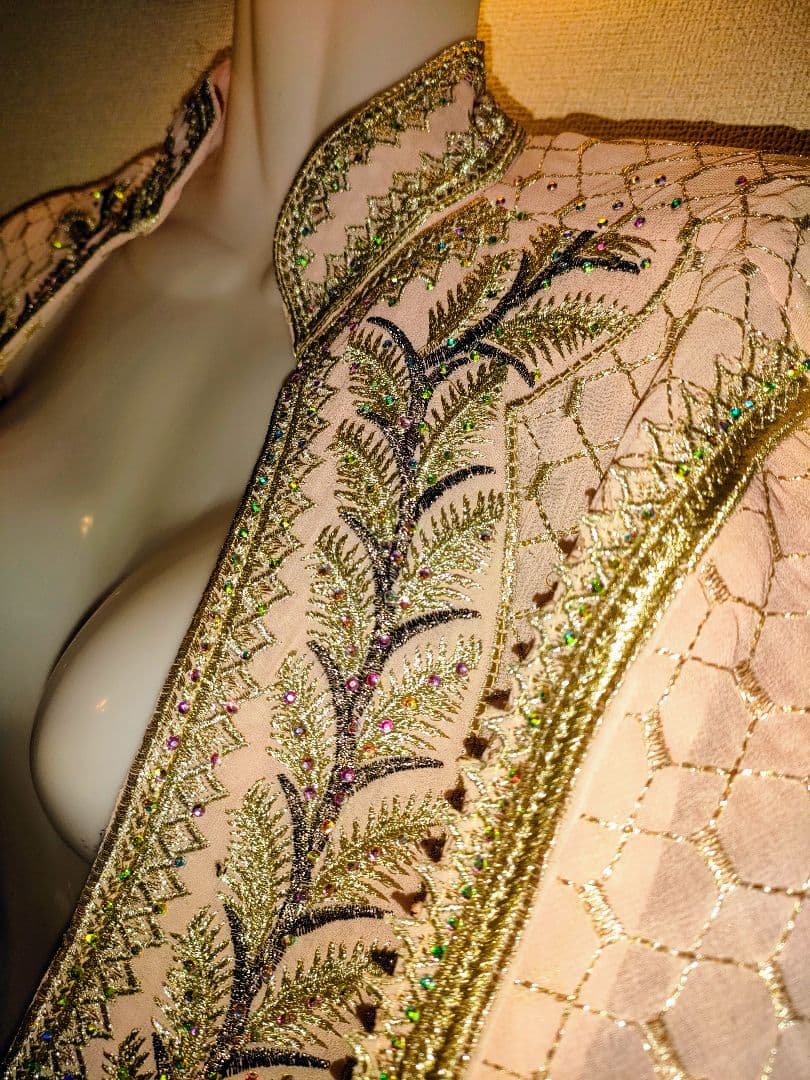 【新品】エジプト製ピンク 刺繍ストーン装飾 カフタン