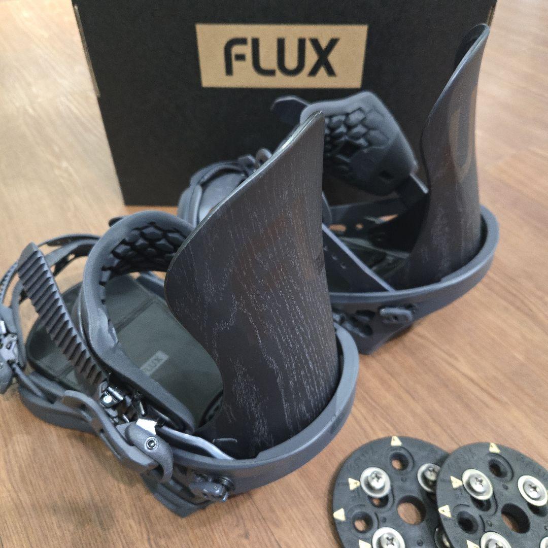 24-25 FLUX SR MF-04 リミテッド 限定 フラックス　Mサイズ