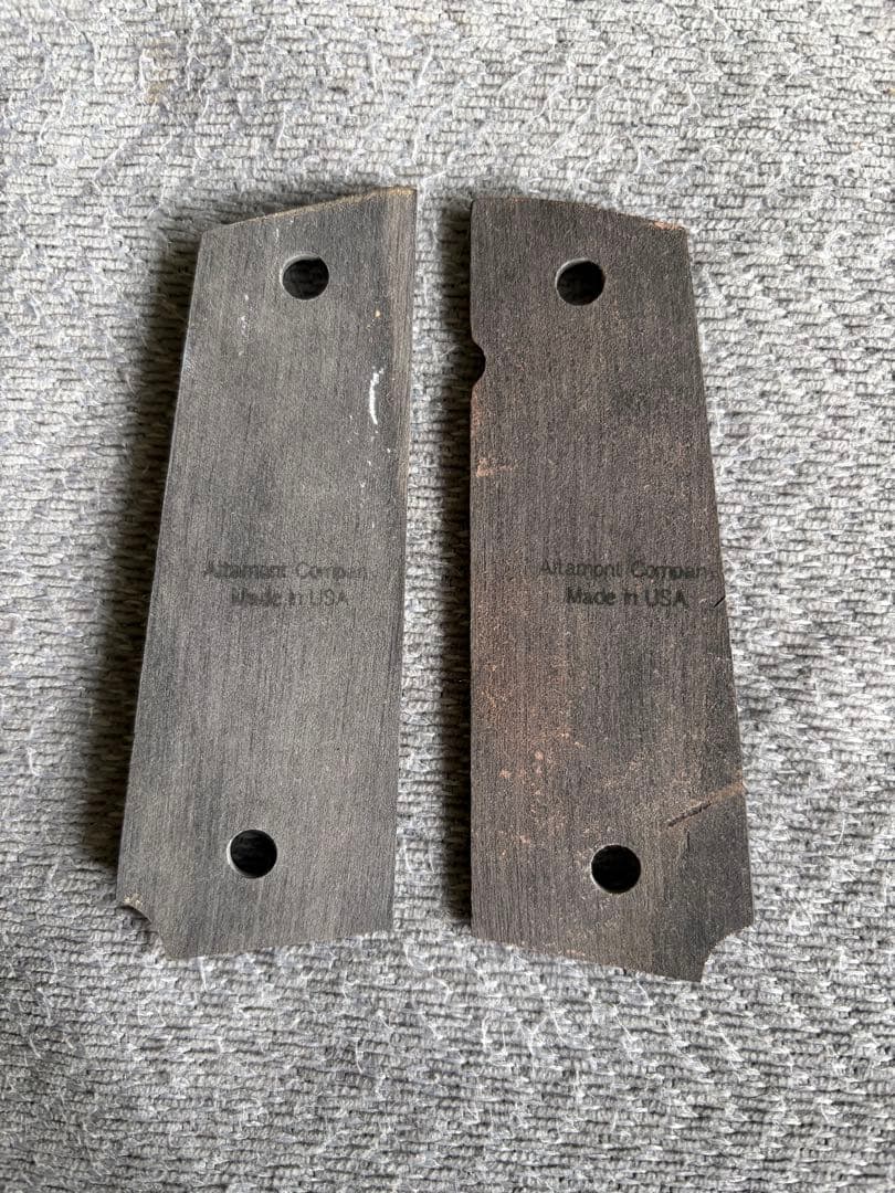 Altamont GM-1911 COLT シルバーブラック木製グリップ　超薄型