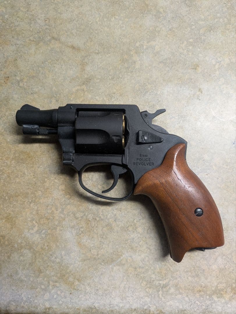 リアルなショートバレルリボルバー