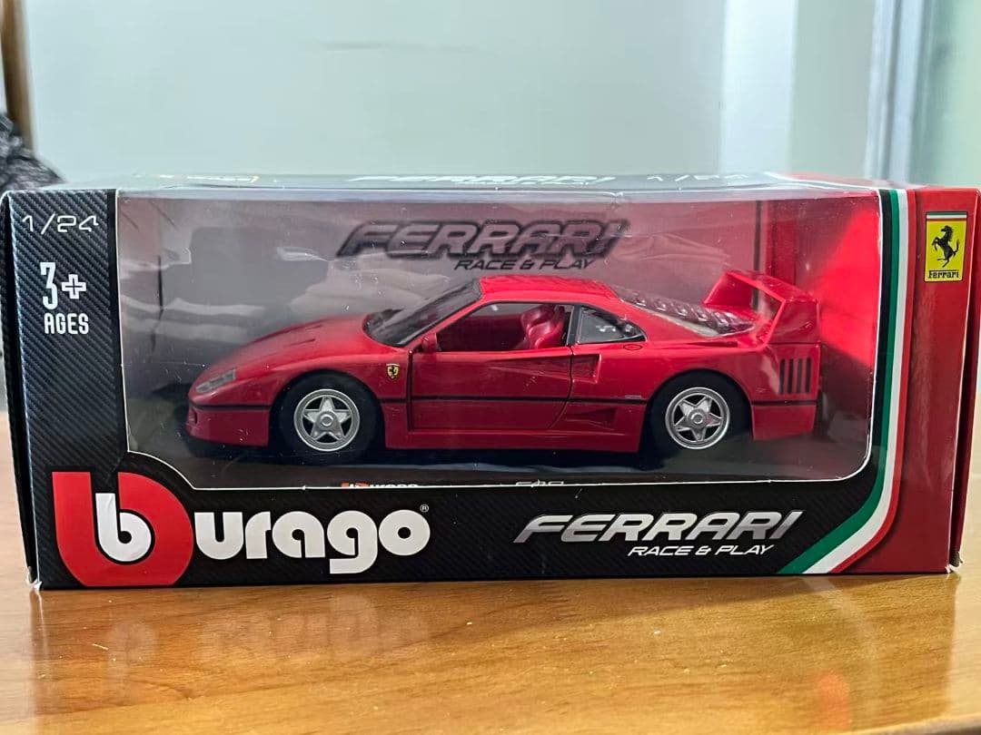 ミニカー1/24Ferrari F40Bburago
