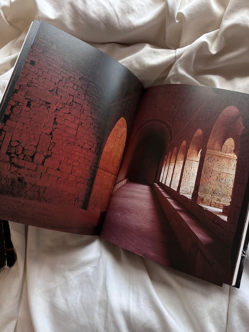 中世の光と石 ル・トロネ修道院 建築行脚 (磯崎新＋篠山紀信＋三宅理一) 六耀社