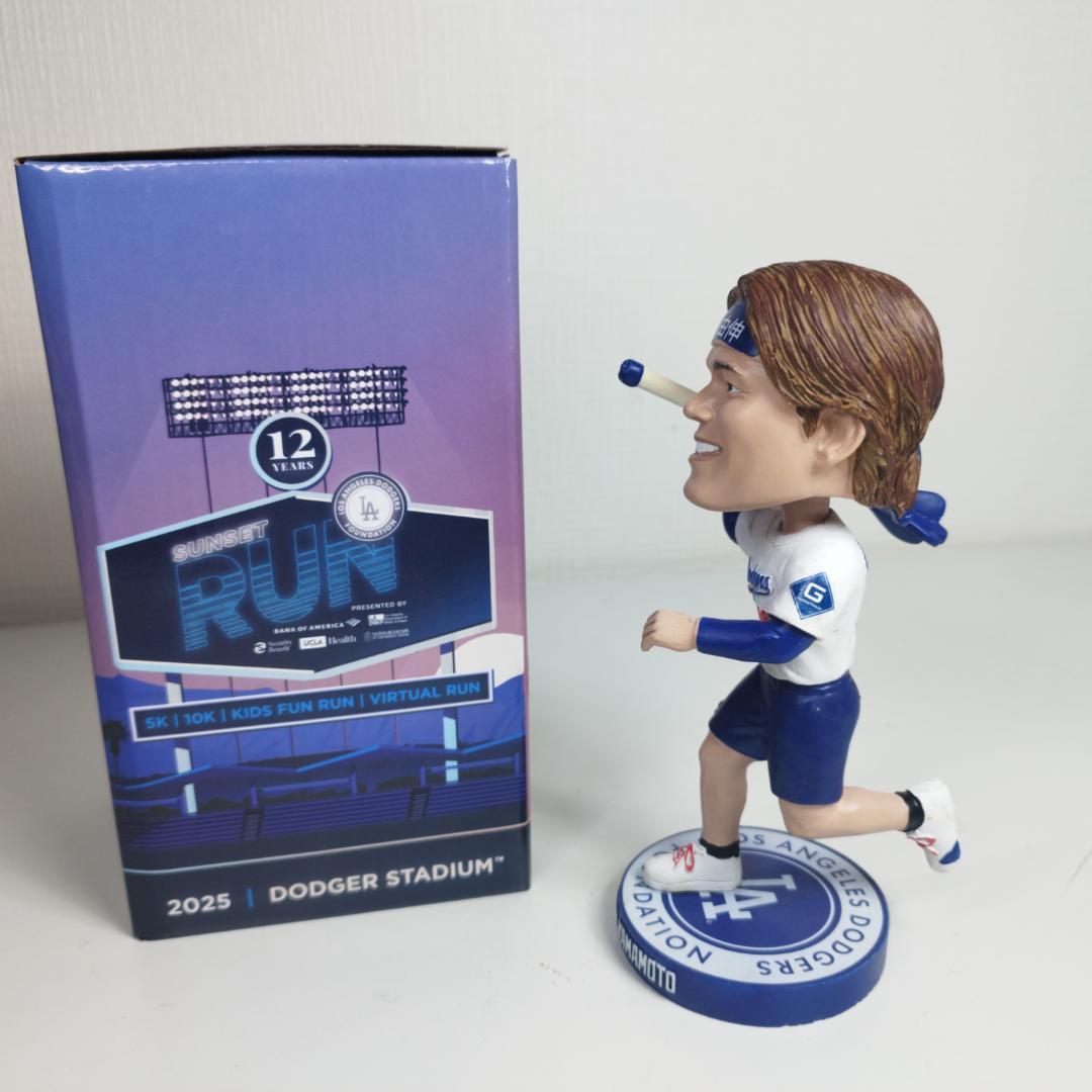 山本由伸 ドジャース サンセットラン ボブルヘッド ピッチャー バブル IE21
