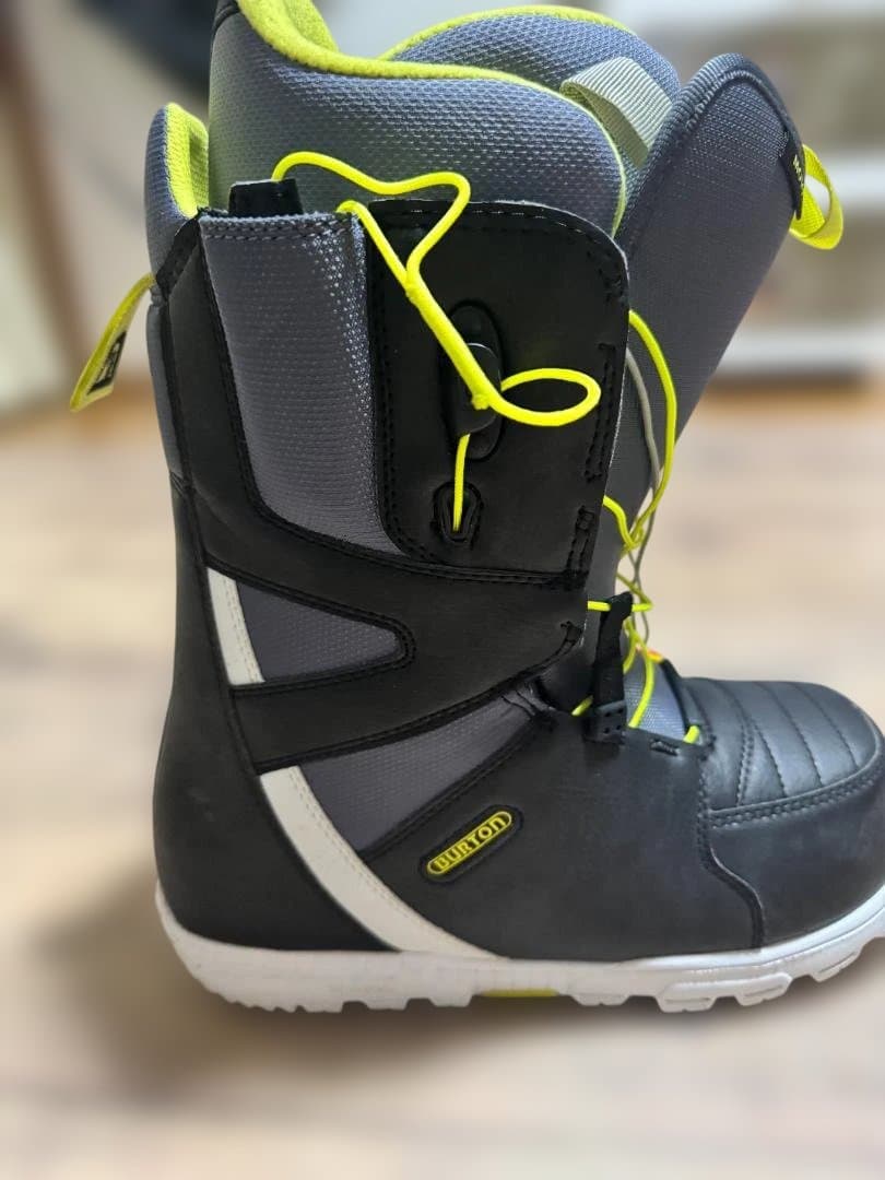 Burton Moto-Asian Fitスノーボードブーツ27JP オマケ付き