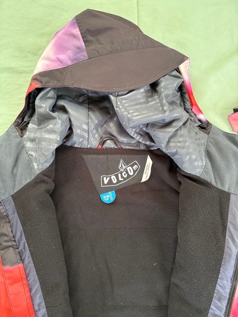 Volcom 子ども用 スノーボードウェア