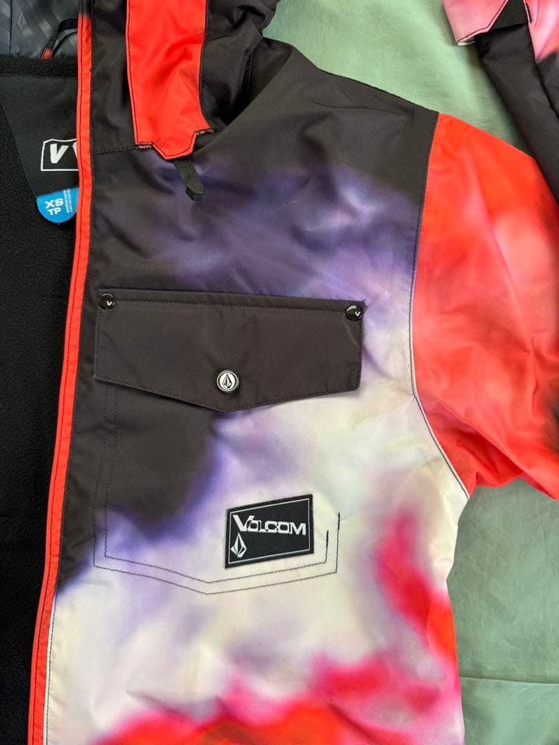 Volcom 子ども用 スノーボードウェア