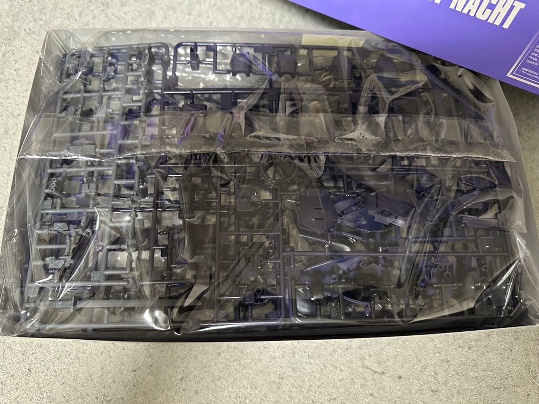 HG マンダラガンダム　　HG イフリート・ナハト