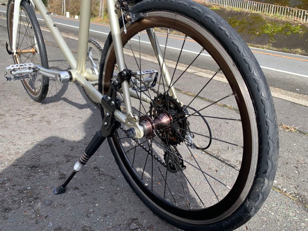 【即乘】送料無料Fuji ミニベロ小径車 Helion クロスバイク 8速 20