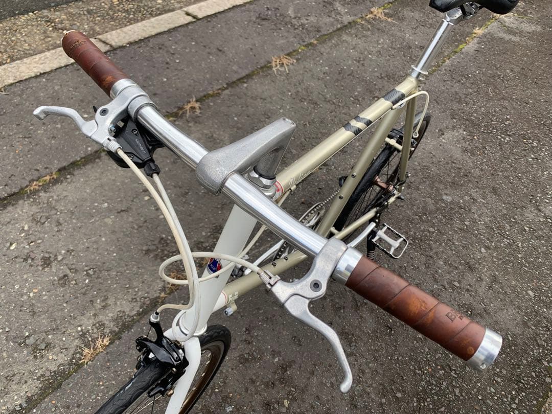 【即乘】送料無料Fuji ミニベロ小径車 Helion クロスバイク 8速 20