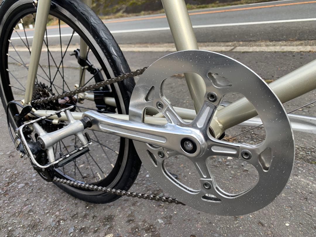 【即乘】送料無料Fuji ミニベロ小径車 Helion クロスバイク 8速 20