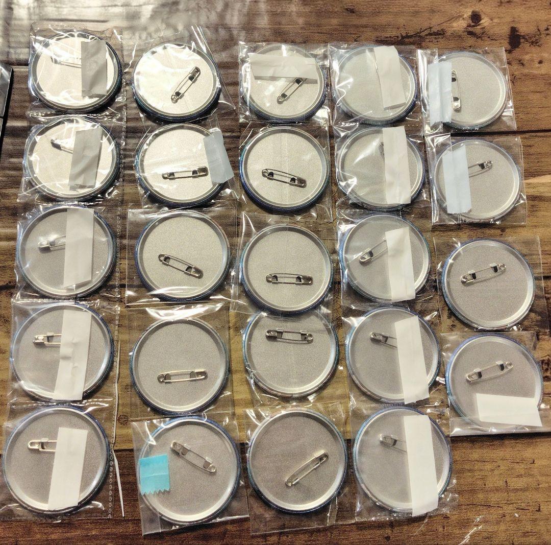 30個♥花里みのり♥プロジェクトセカイ グリッター缶バッジ vol.23