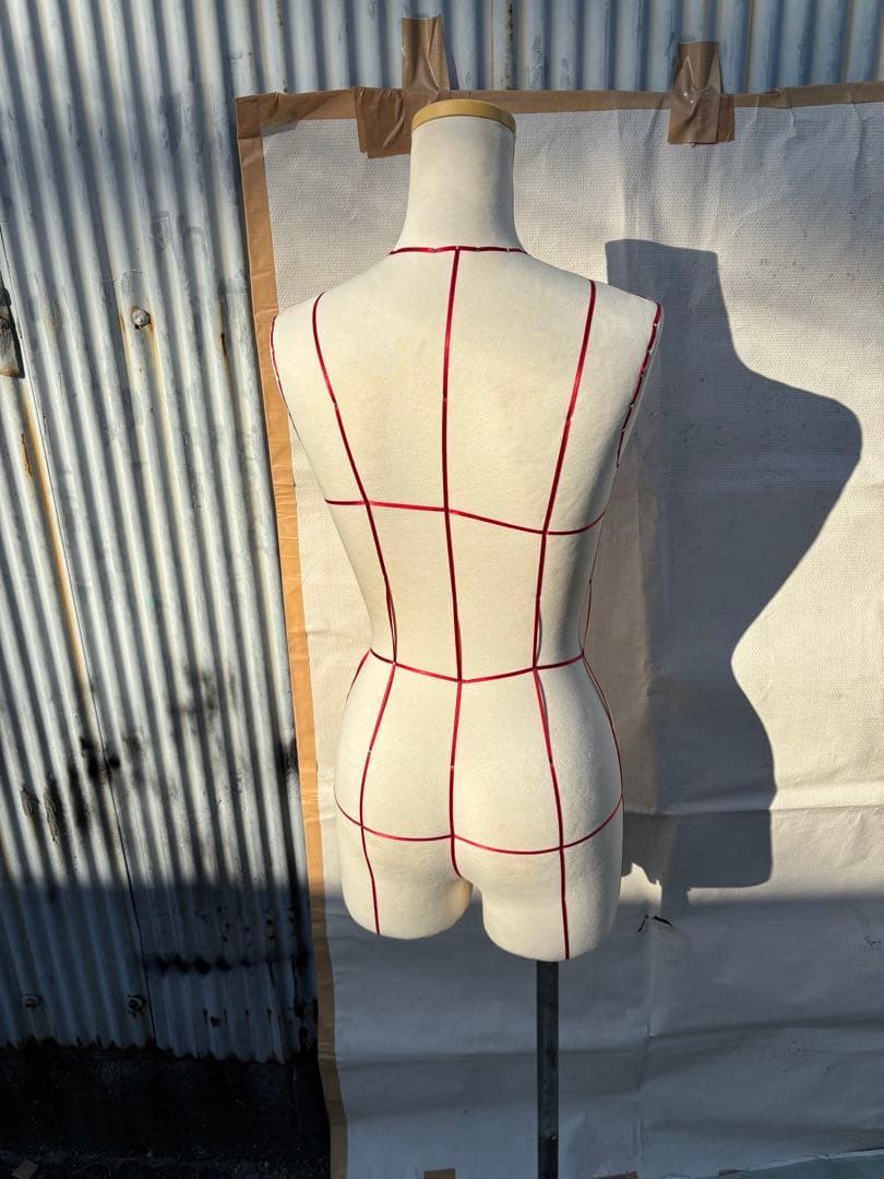 ボディーライン入り　トルソー　ボディマネキン　洋装ソーイング