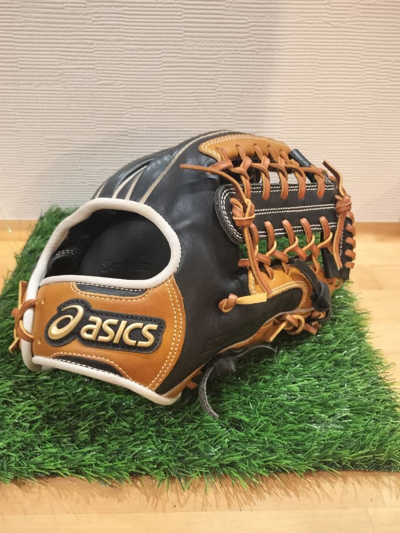 ☆希少 asics ゴールドステージ 井口資仁モデル 内野手用☆