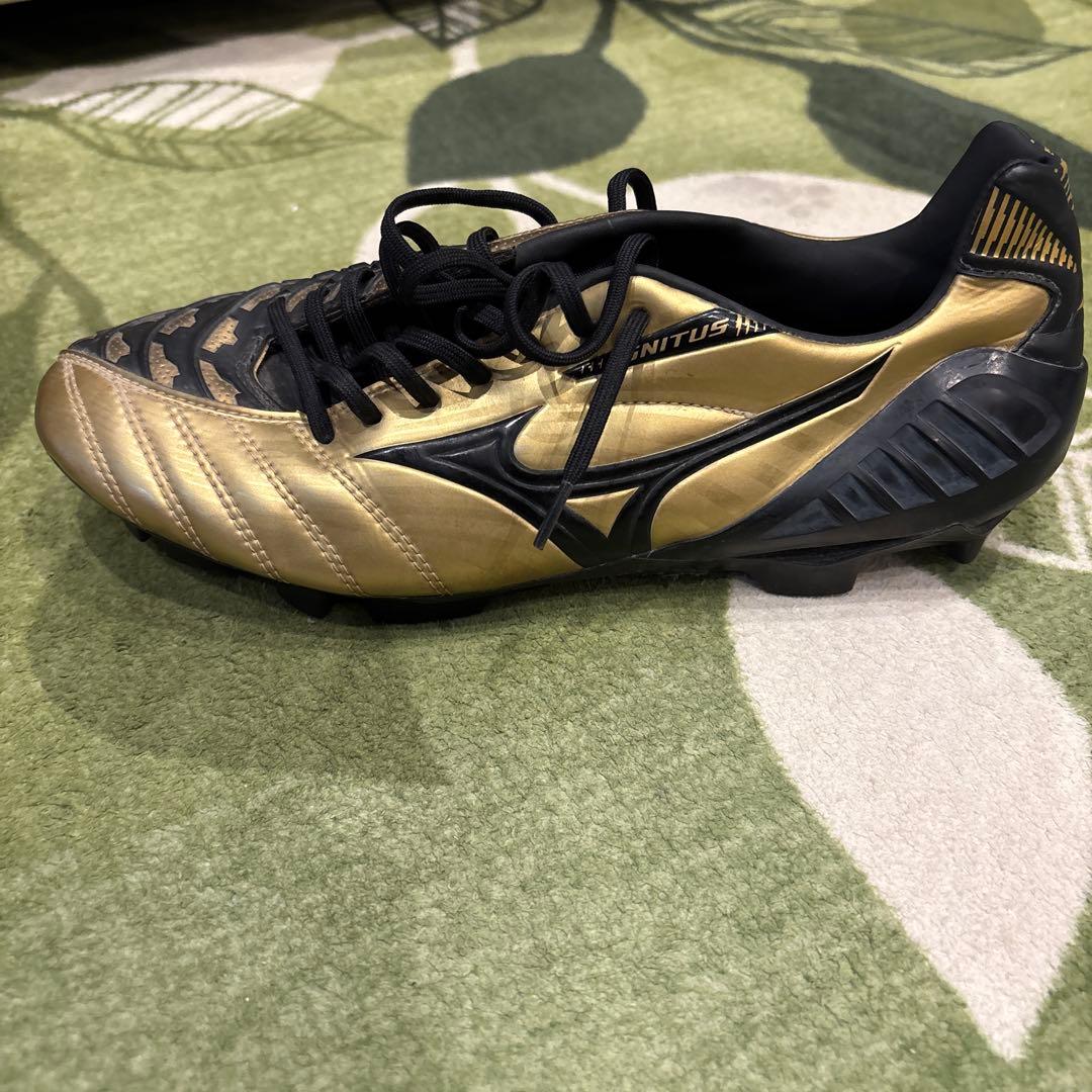 ミズノ　イグニタス　ゴールド　26cm 本田圭佑