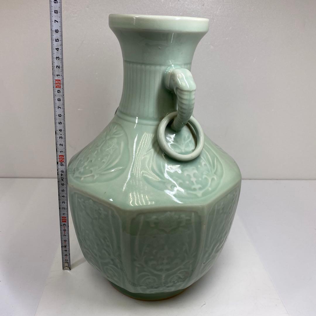 中国　竜泉窯　青磁花瓶　高さ約38㎝　タコヒ　東さ7-0302④