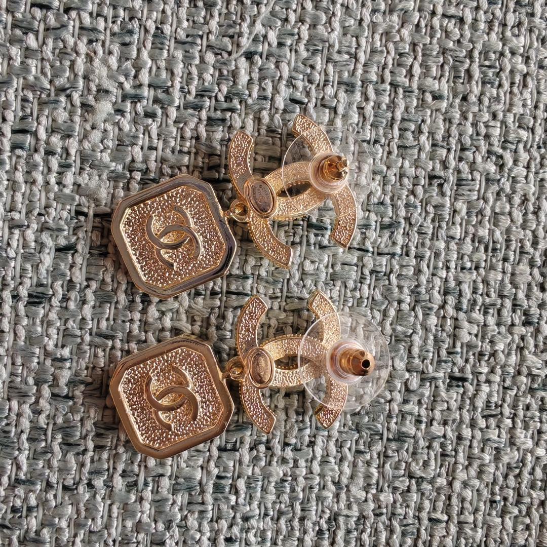 CC ロゴ クリスタルピアス