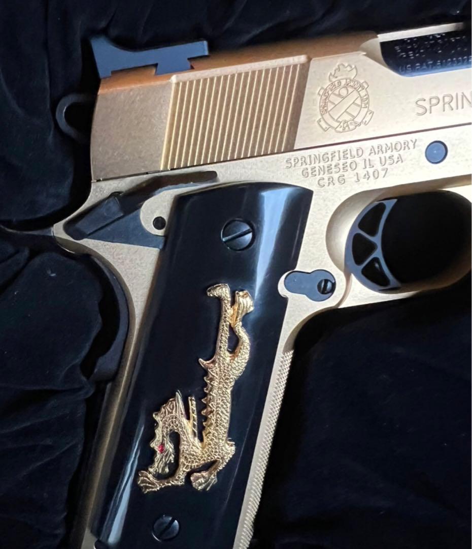 マニア必見新品！希少スペシャルエディション！黄金のガンムービー⭐︎映画フェイスオフ