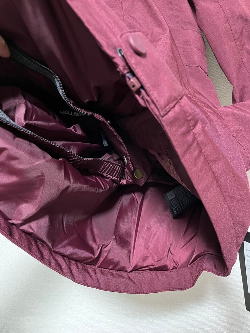 BURTON スノーボードウェア　ジャケット　XS