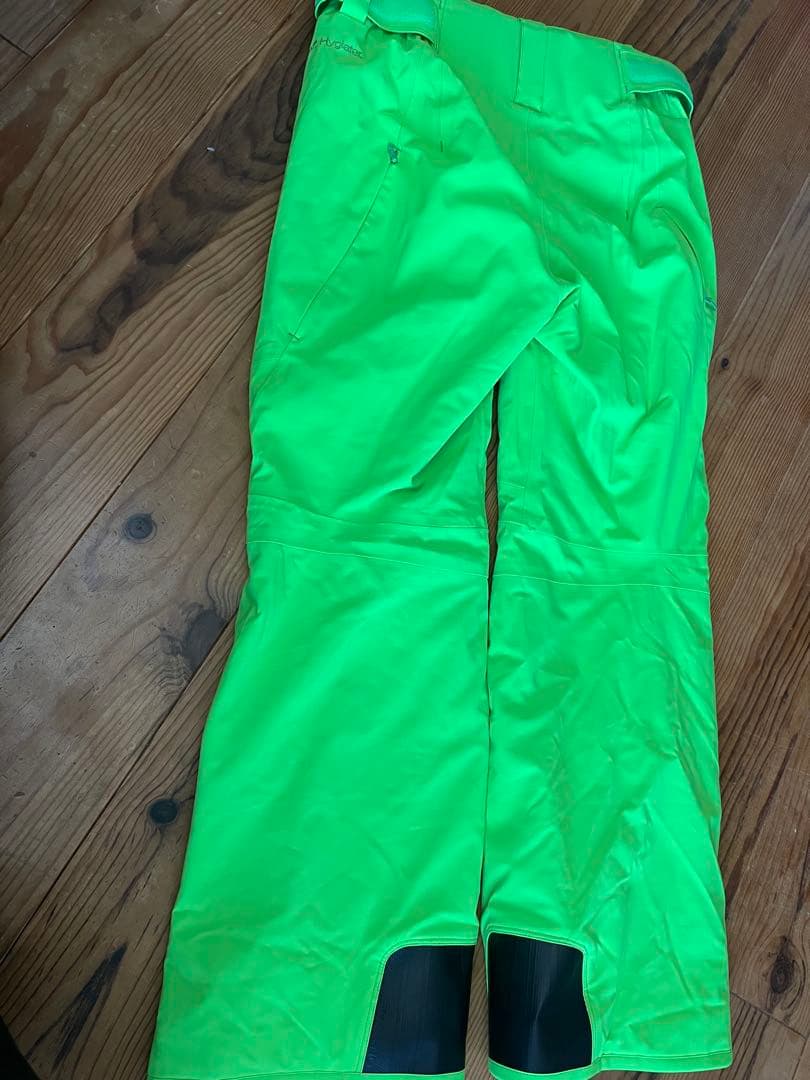 k*u様 未使用 ONYONE オンヨネ スキーウェアメンズ Ｍ 上下