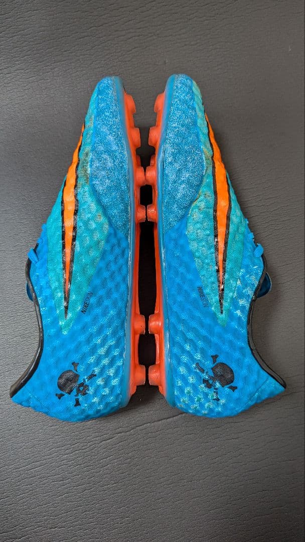 ナイキ　NIKE ハイパーヴェノム ファントム HG-E　サッカースパイク