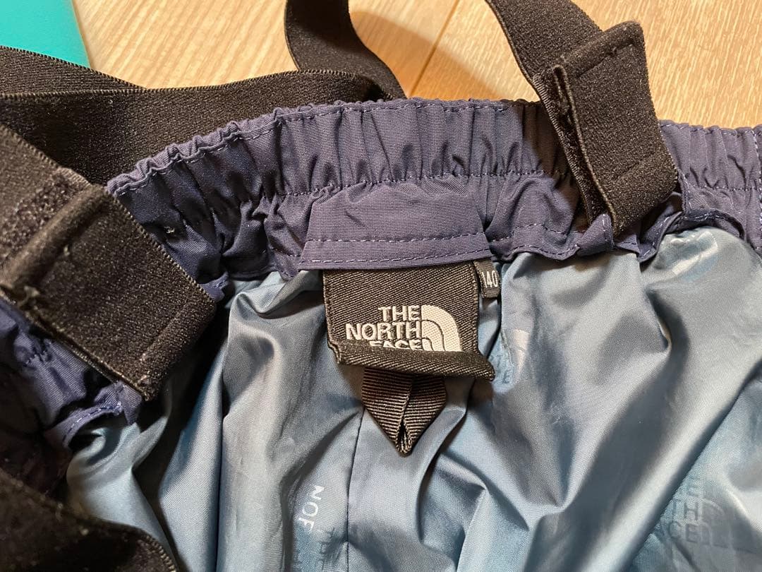 キッズ ノースフェイス 140cm スキーウェア セットアップ 中古美品