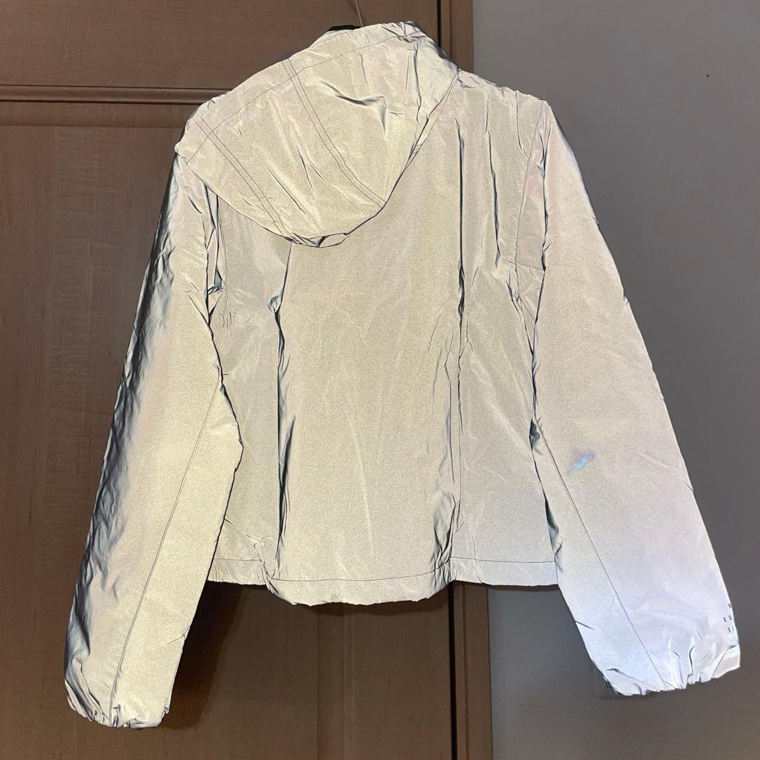し*う様 【新品未使用】Nike リフレクティブ　ランニングジャケット