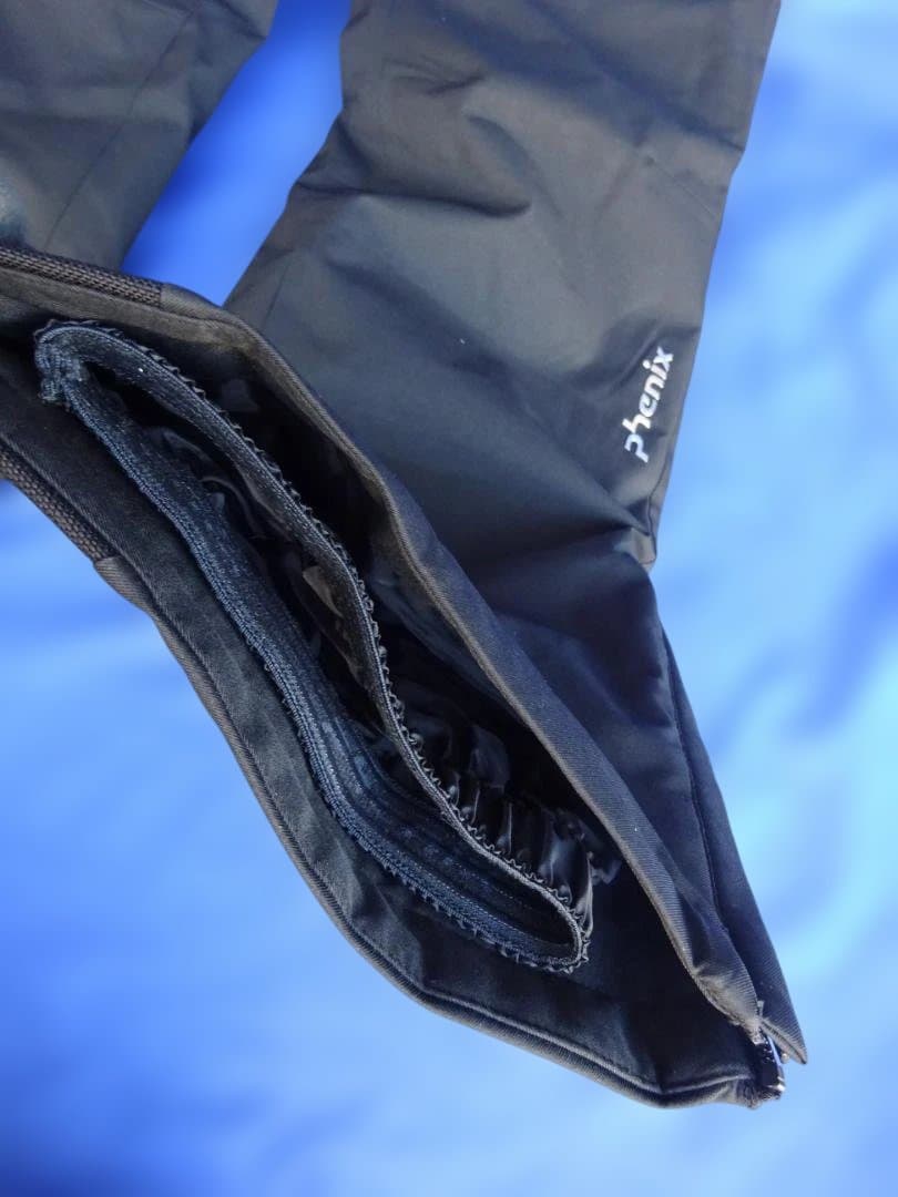 ★未使用★フェニックス レディースSサイズ スキーパンツ ウェア女性用　防水透湿