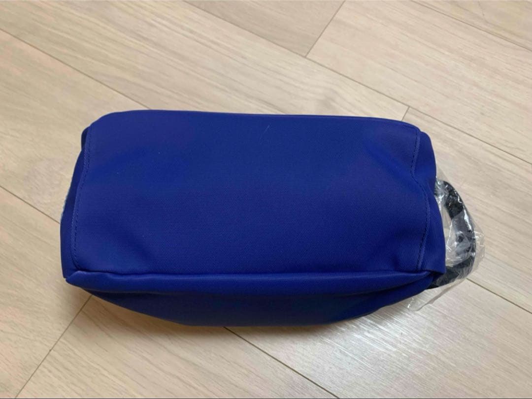 【新品未使用】マスターバニーエディション　ファスナーロゴ カートポーチ