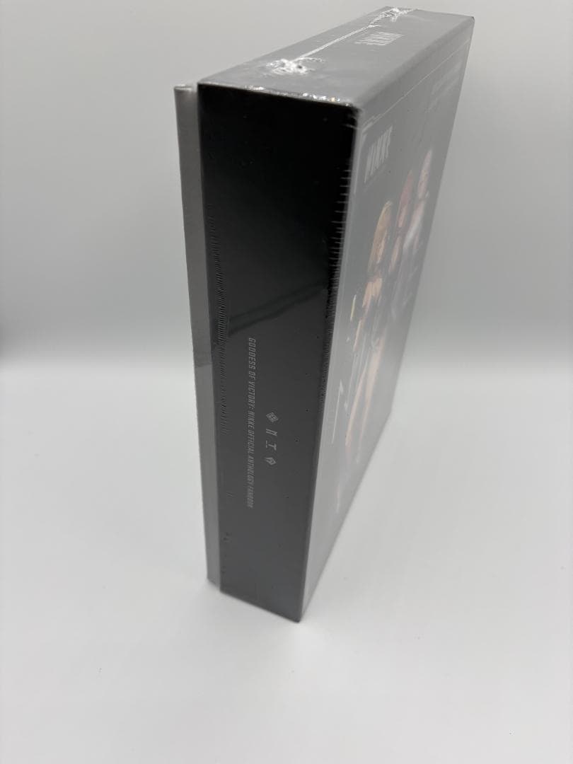 勝利の女神NIKKE 公式 アンソロジー ファンブック 特装版 パッケージ 韓国