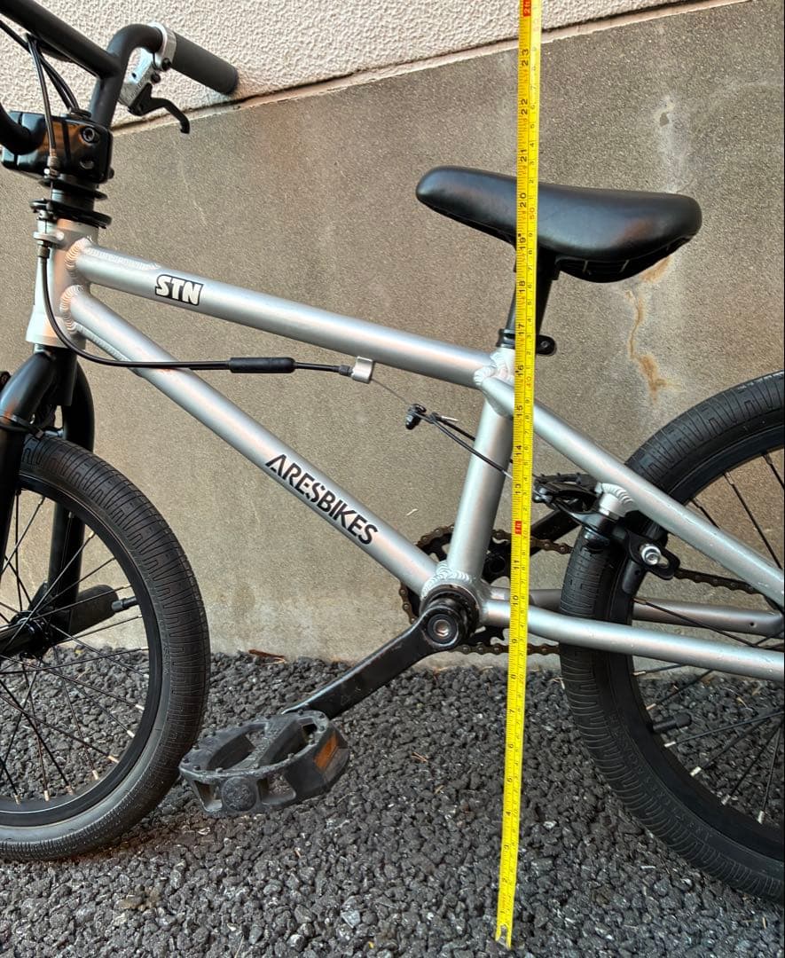 ARES STN BMX 自転車 シルバー・ブラック 16インチ