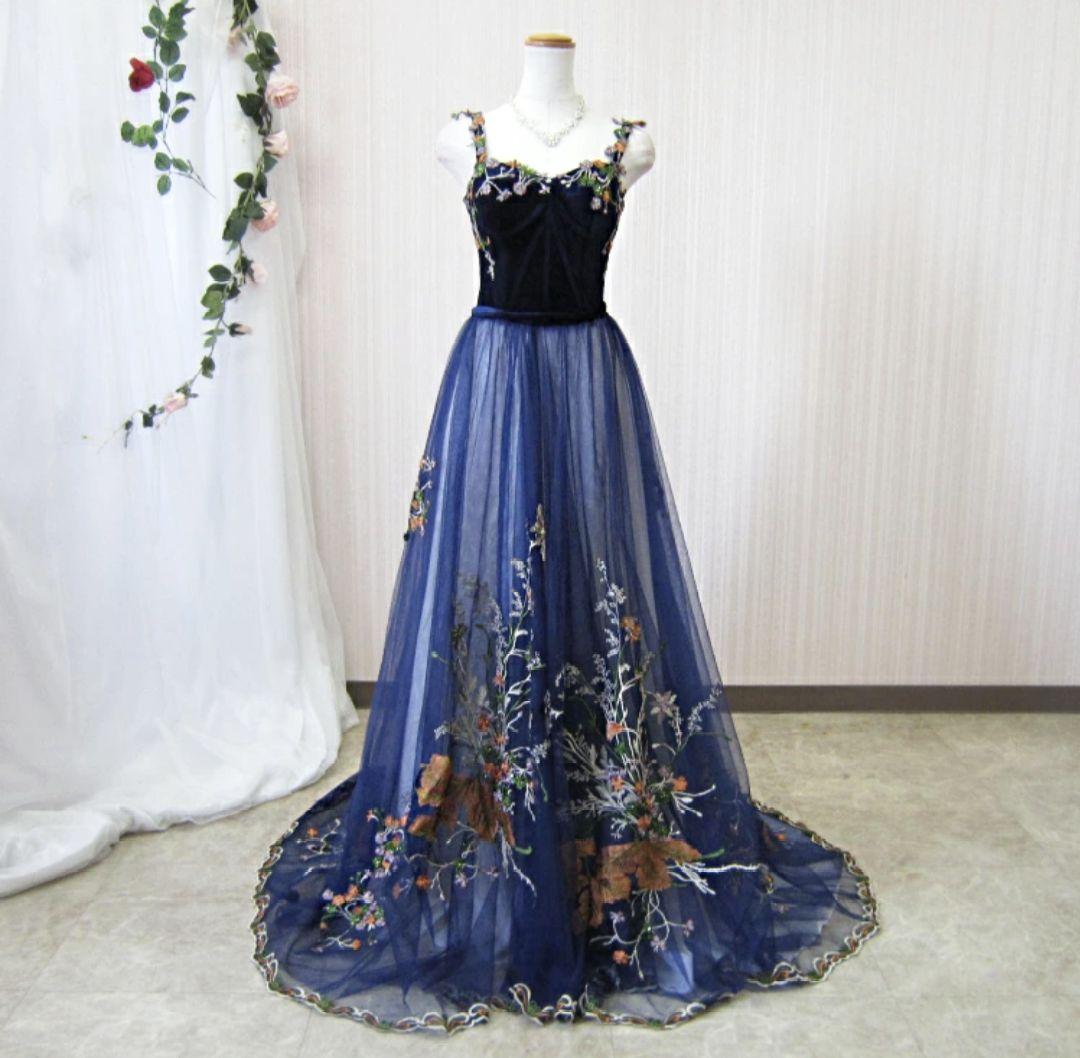 ネイビー刺繍ドレス