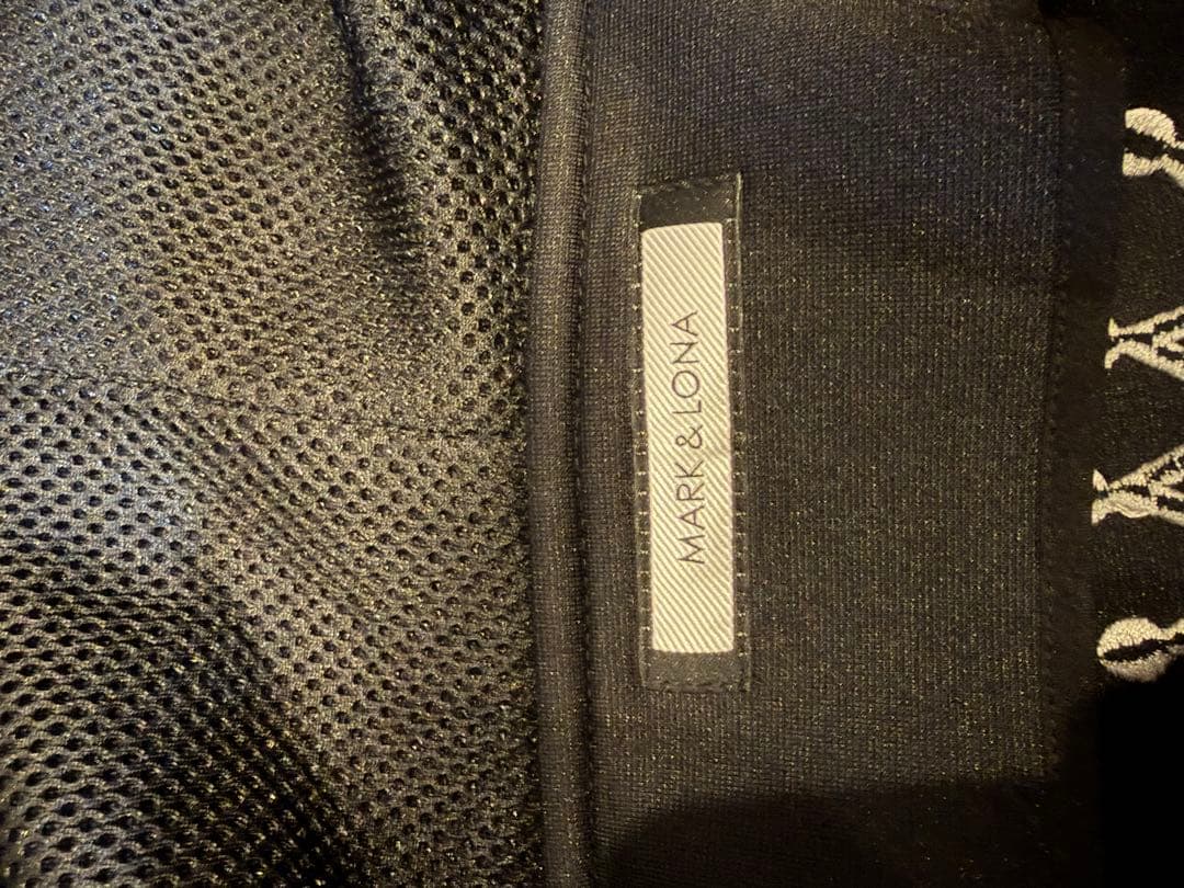 希少美品 マークアンドロナ　ジップパーカー　アウター　46サイズ