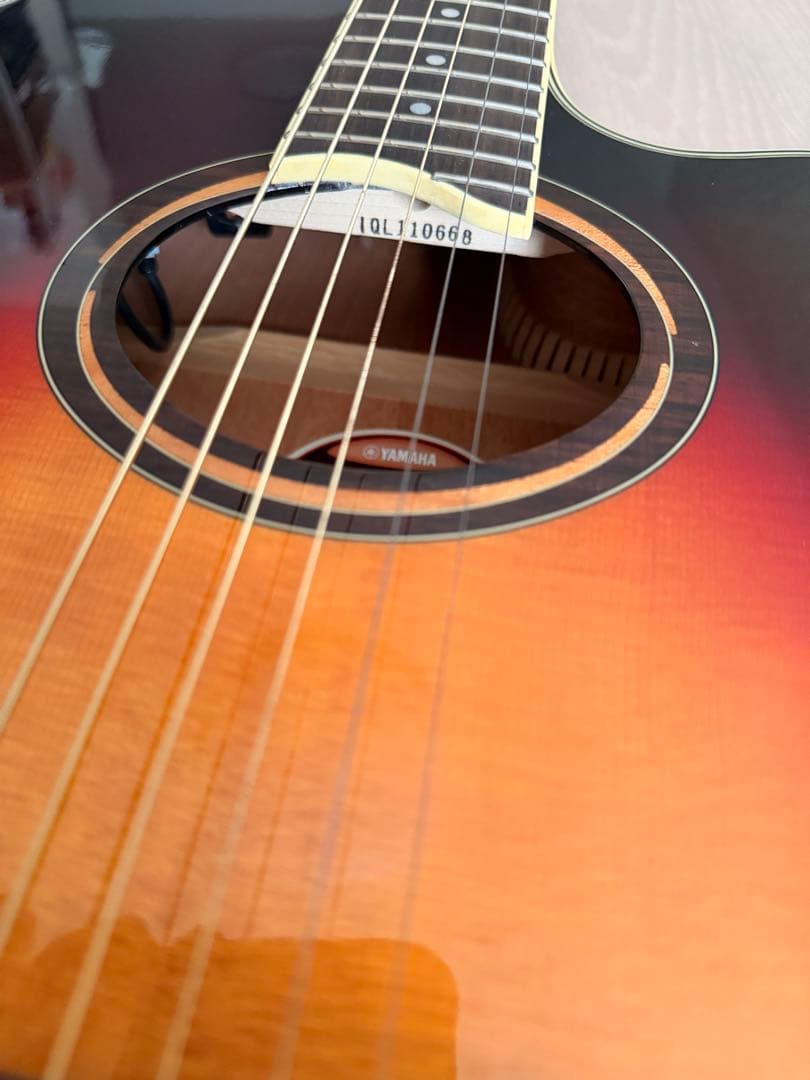 ヤマハAPX700II エレアコ　ケース付