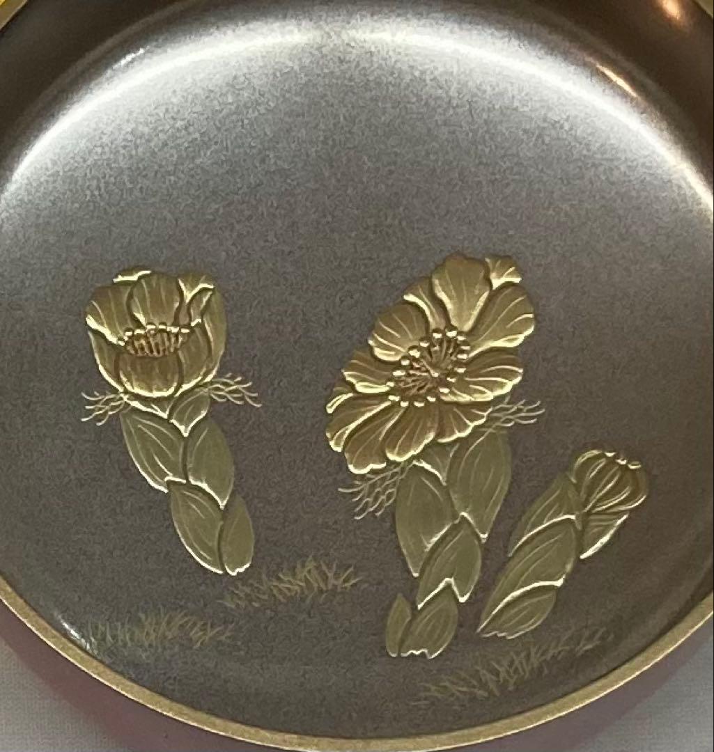 B256h 「棗　曙」若島孝雄作　共布共箱　内銀粉溜塗　福寿草蒔絵　新年　茶道具