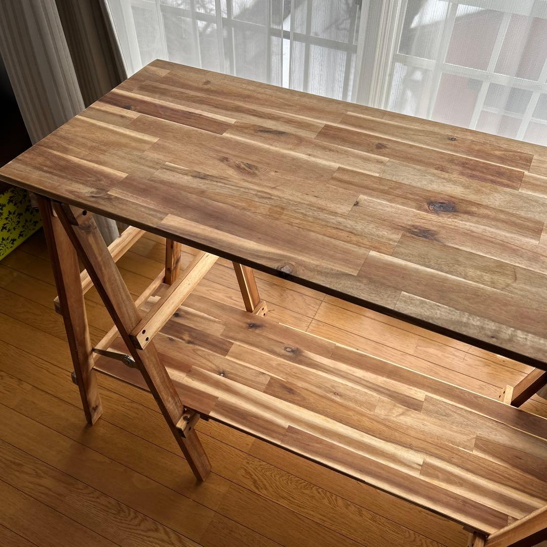 折りたたみ木製テーブル