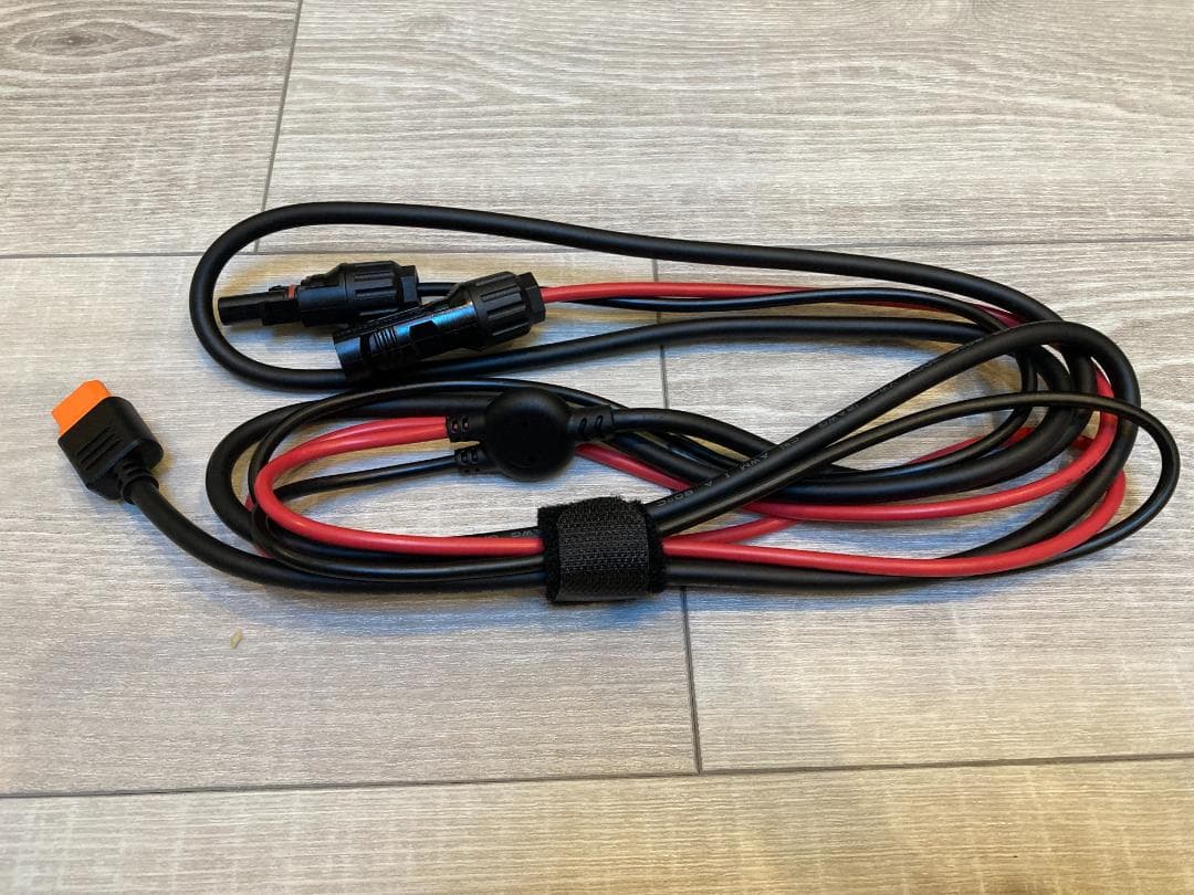 ECOFLOW 220W片面ソーラーパネルGen2【美品・ほぼ使用感なし】