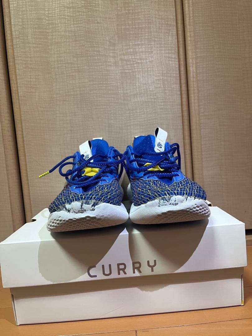 Curry Flow 10 バスケットシューズ