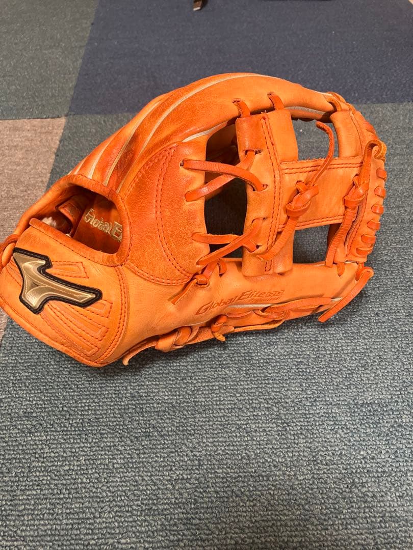 Mizuno Global Elite 軟式用グローブ オレンジ
