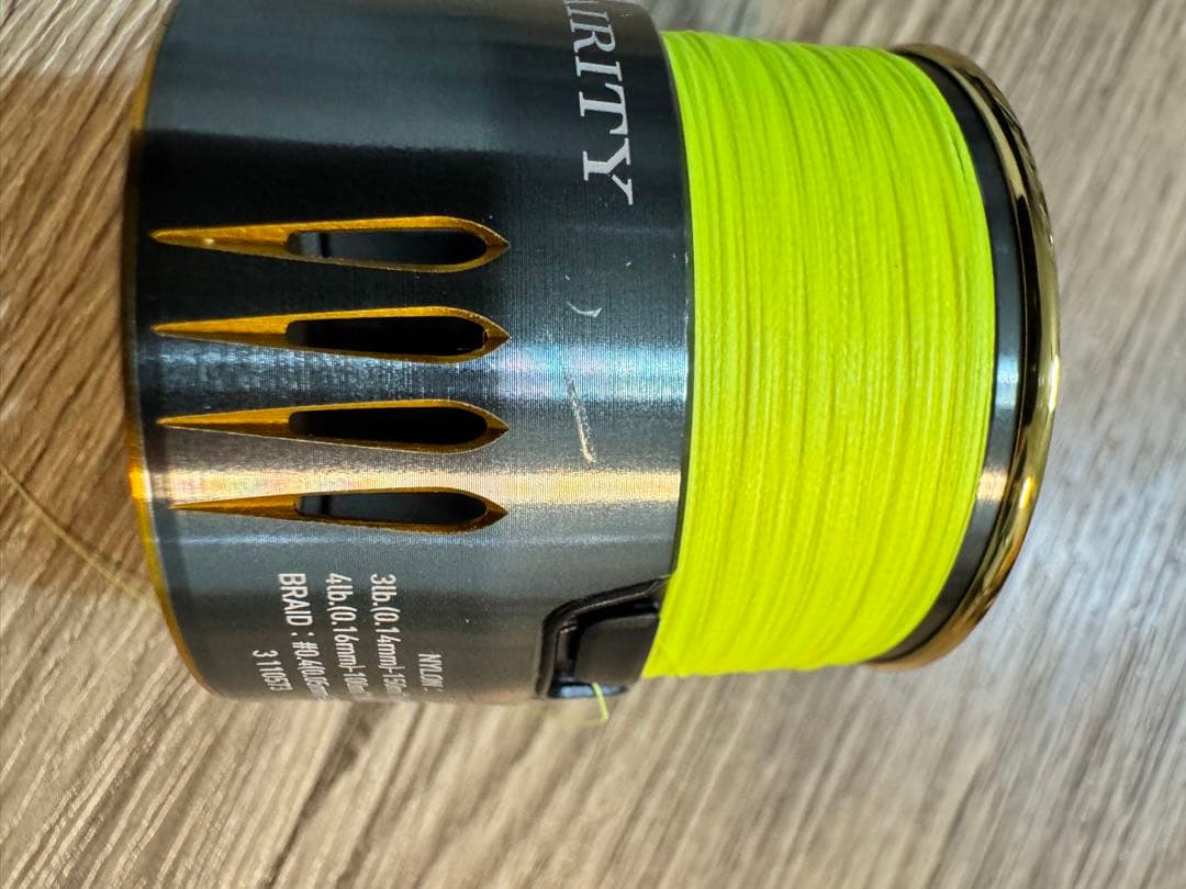 【傷あり未使用品】ダイワ 23エアリティ LT2000S-H スプール